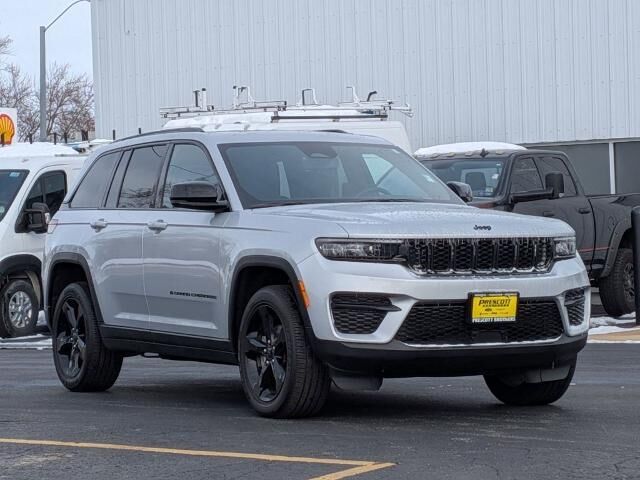 2024 Jeep Grand Cherokee Laredo