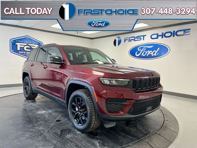 2025 Jeep Grand Cherokee Laredo