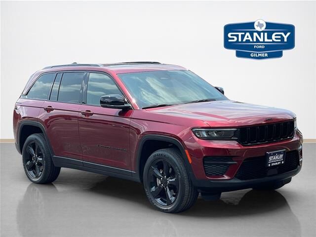 2023 Jeep Grand Cherokee Laredo — photo 1 of 8