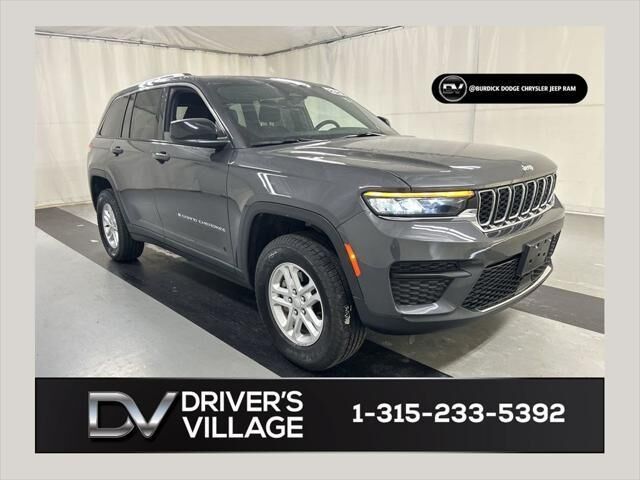 2025 Jeep Grand Cherokee Laredo