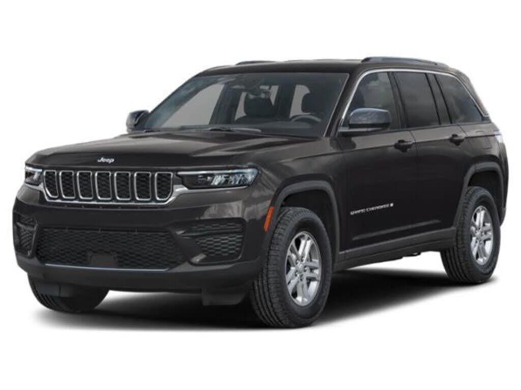 2025 Jeep Grand Cherokee Laredo — photo 1 of 1