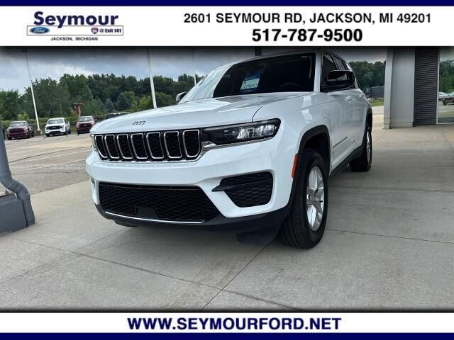 2023 Jeep Grand Cherokee Laredo