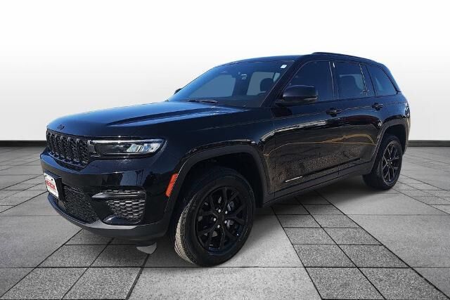 2025 Jeep Grand Cherokee Laredo