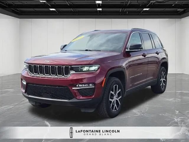 2025 Jeep Grand Cherokee Limited — photo 1 of 13