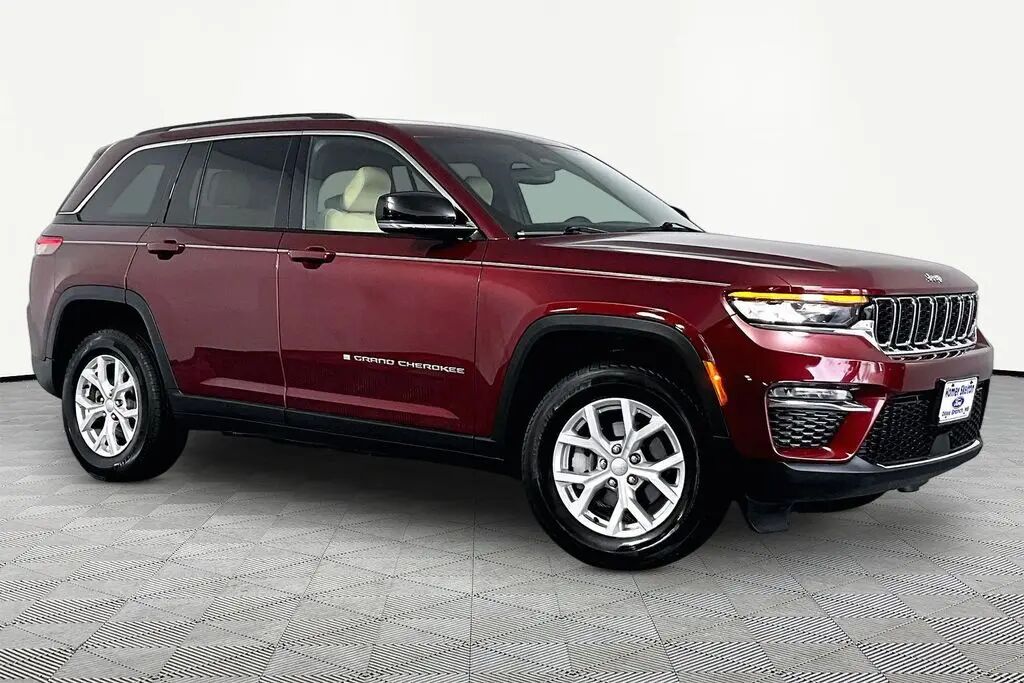 2023 Jeep Grand Cherokee Limited — photo 1 of 13