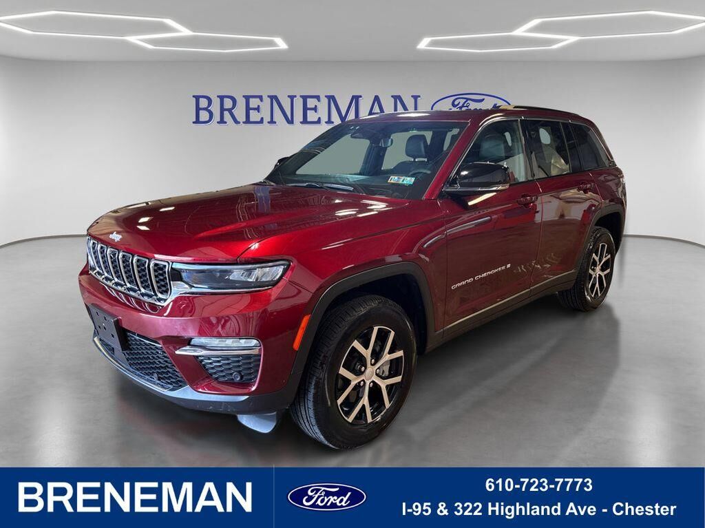 2025 Jeep Grand Cherokee Limited — photo 1 of 3