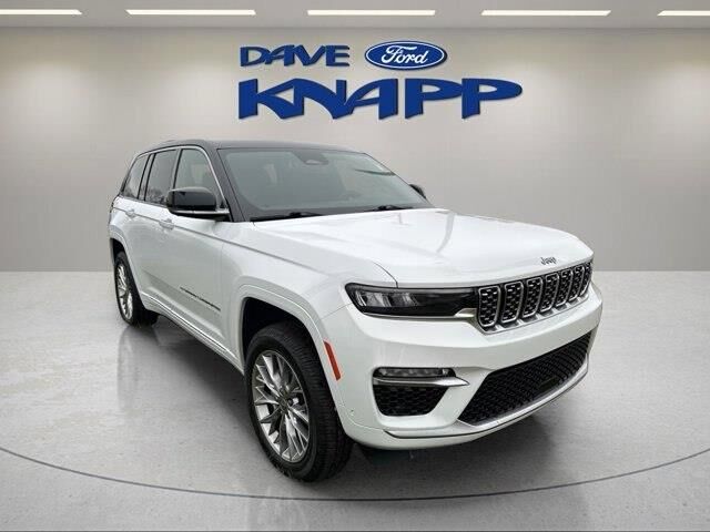 2022 Jeep Grand Cherokee Summit
