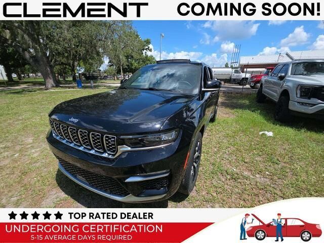 2023 Jeep Grand Cherokee Summit