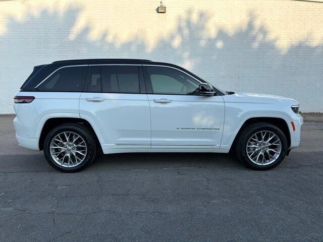 2024 Jeep Grand Cherokee Summit
