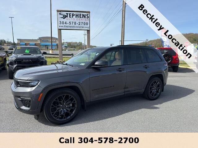 2025 Jeep Grand Cherokee Summit