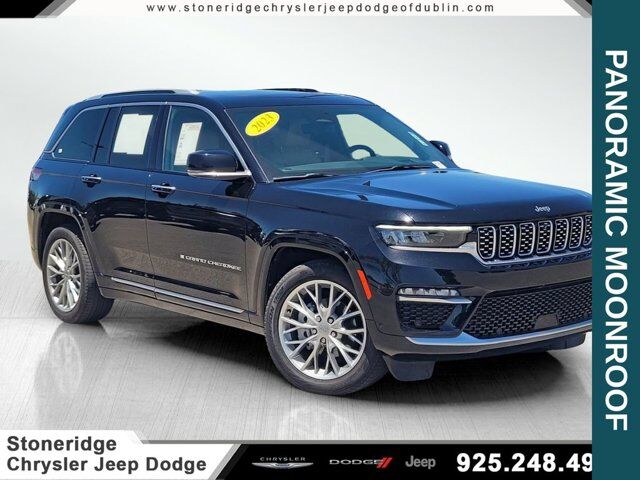2023 Jeep Grand Cherokee Summit