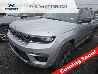 2023 Jeep Grand Cherokee Summit