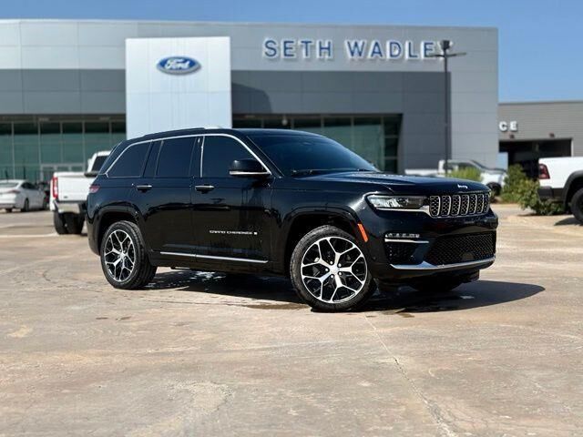 2022 Jeep Grand Cherokee Summit