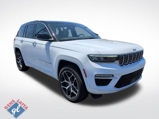 2023 Jeep Grand Cherokee Summit