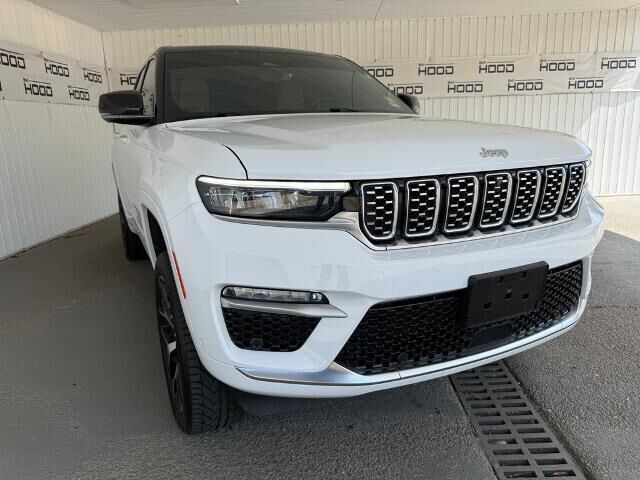 2025 Jeep Grand Cherokee Summit