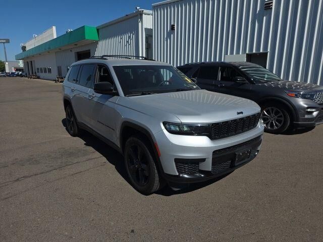 2021 Jeep Grand Cherokee L Laredo