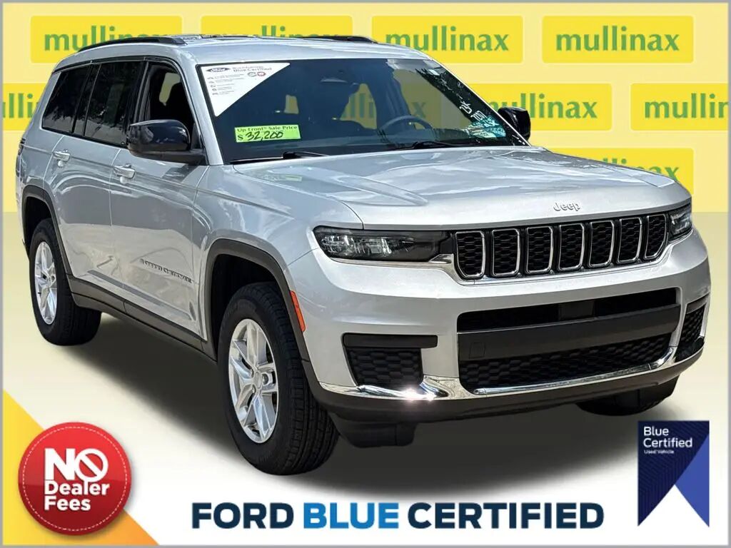 2025 Jeep Grand Cherokee L Laredo — photo 1 of 13