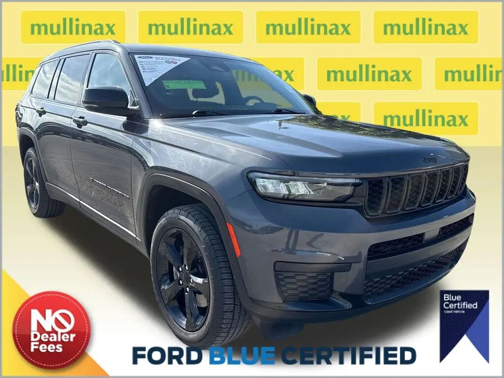 2023 Jeep Grand Cherokee L Laredo — photo 1 of 13