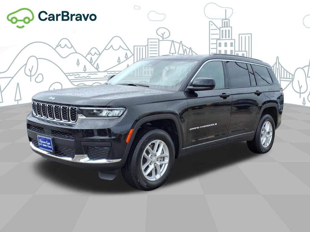 2025 Jeep Grand Cherokee L Laredo 4x2 — photo 1 of 6