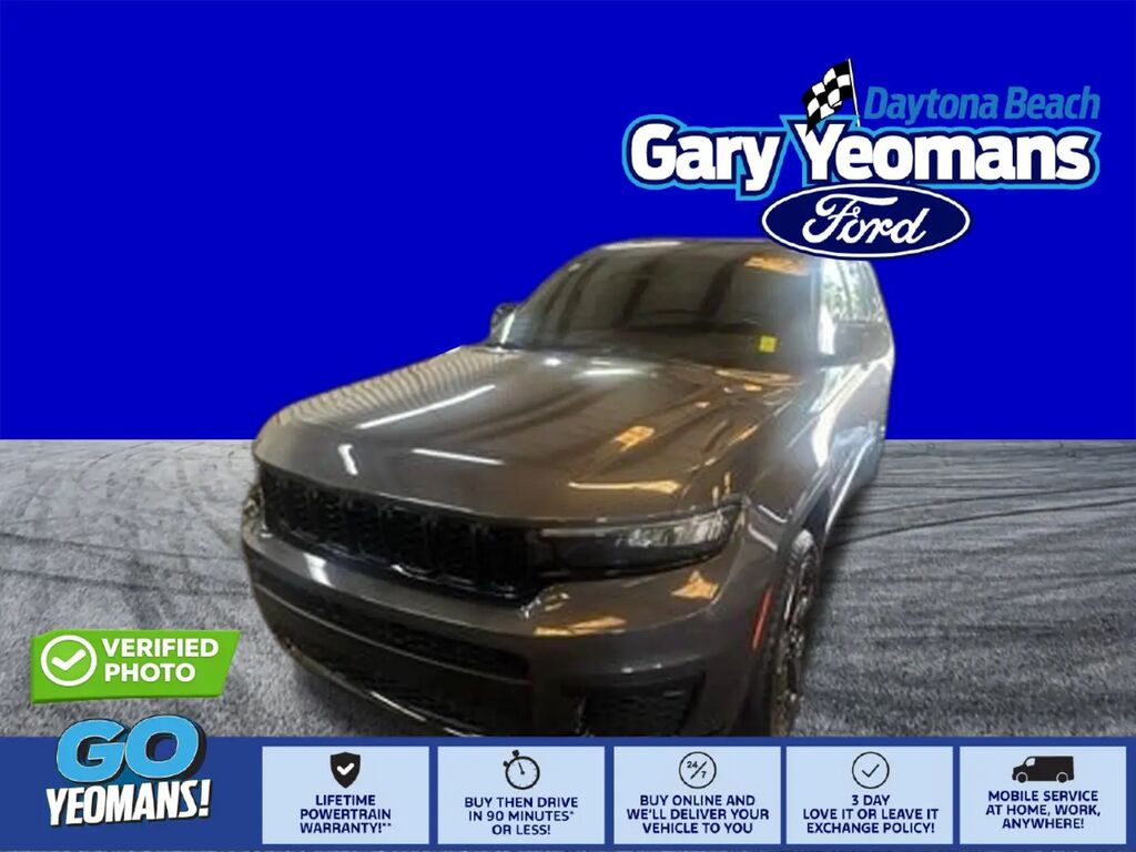 2021 Jeep Grand Cherokee L Laredo — photo 1 of 19