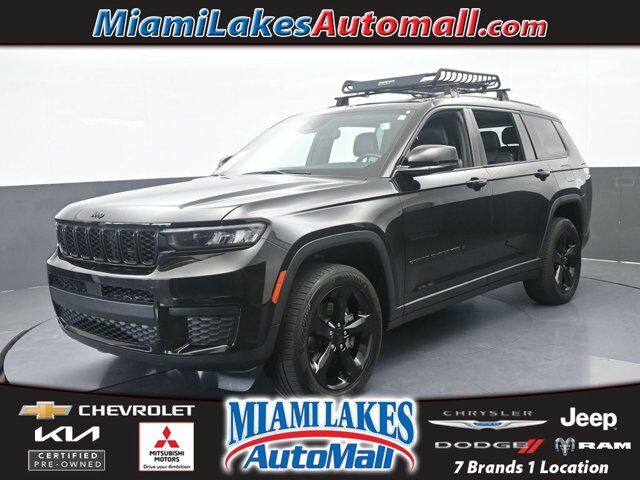 2022 Jeep Grand Cherokee L Altitude — photo 1 of 1