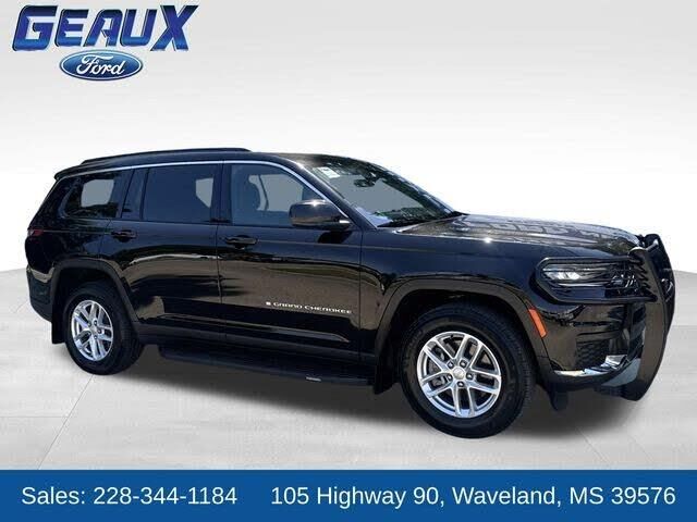 2025 Jeep Grand Cherokee L Laredo — photo 1 of 1