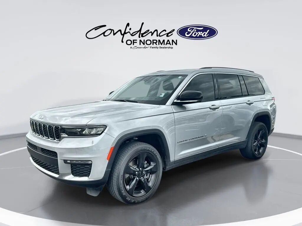 2023 Jeep Grand Cherokee L Limited — photo 1 of 26