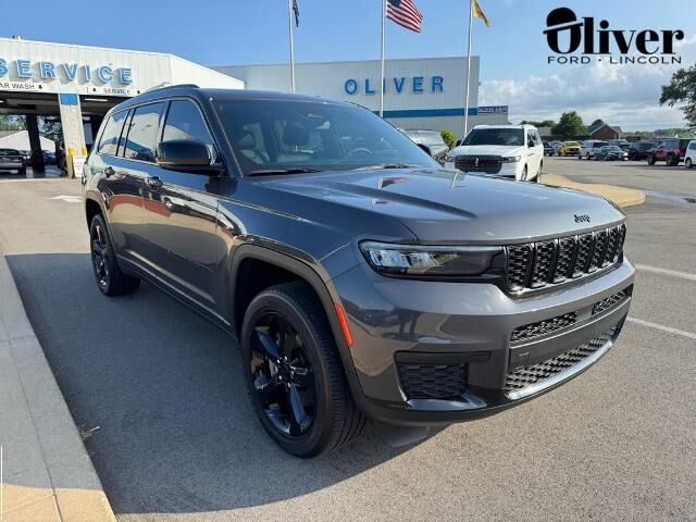 2023 Jeep Grand Cherokee L Laredo