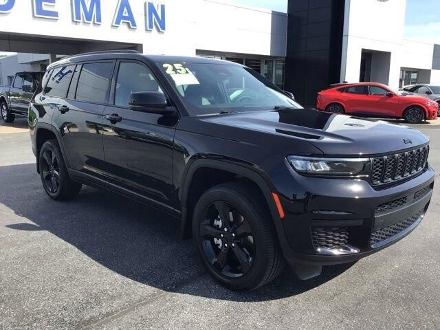 2025 Jeep Grand Cherokee L Laredo