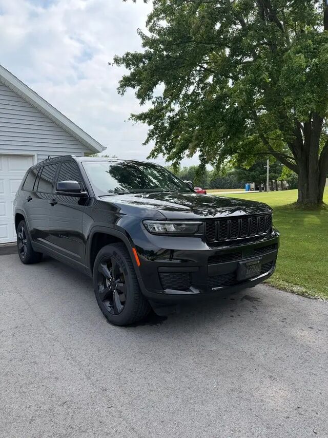 2023 Jeep Grand Cherokee L Laredo
