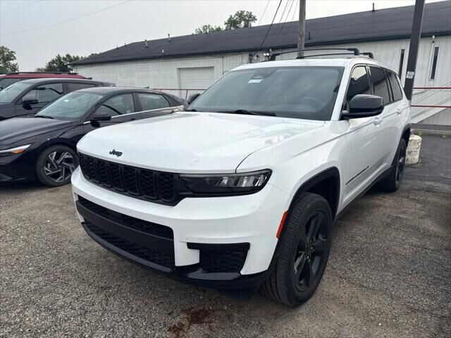 2023 Jeep Grand Cherokee L Altitude