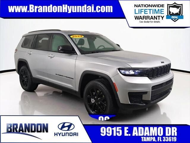 2024 Jeep Grand Cherokee L Altitude — photo 1 of 13