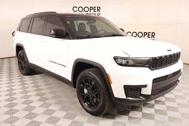 2025 Jeep Grand Cherokee L Laredo