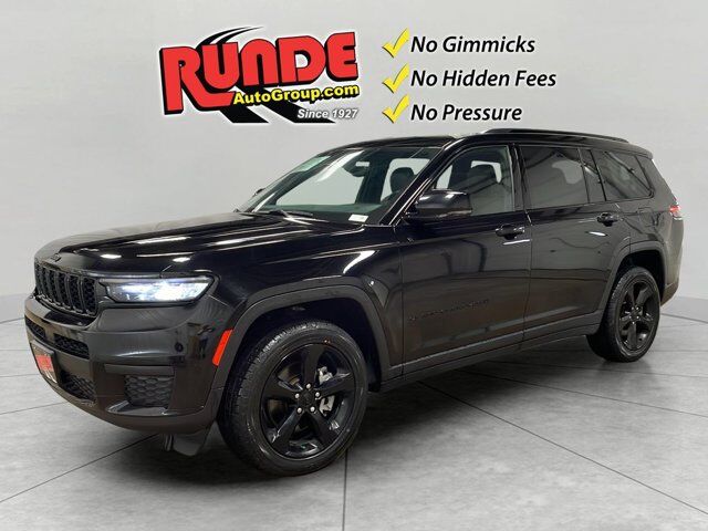 2021 Jeep Grand Cherokee L Altitude — photo 1 of 12