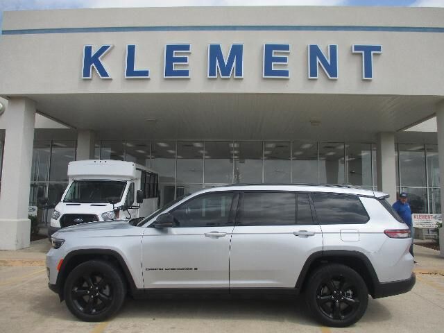 2021 Jeep Grand Cherokee L Laredo