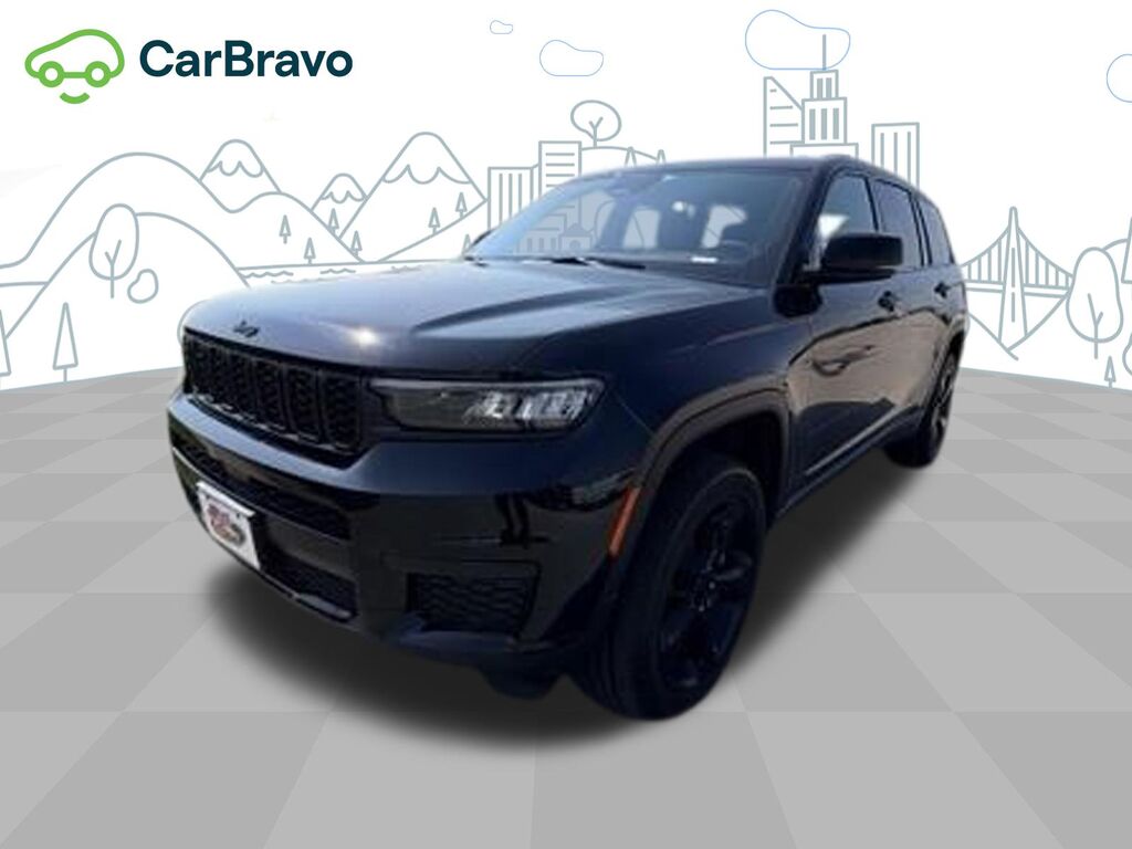 2024 Jeep Grand Cherokee L Altitude 4x4 — photo 1 of 7