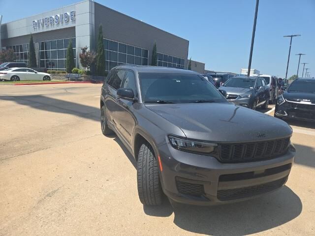 2021 Jeep Grand Cherokee L Laredo