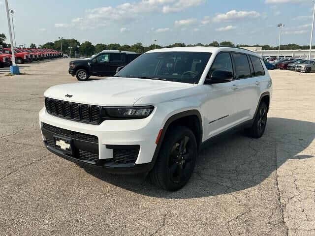 2023 Jeep Grand Cherokee L Laredo