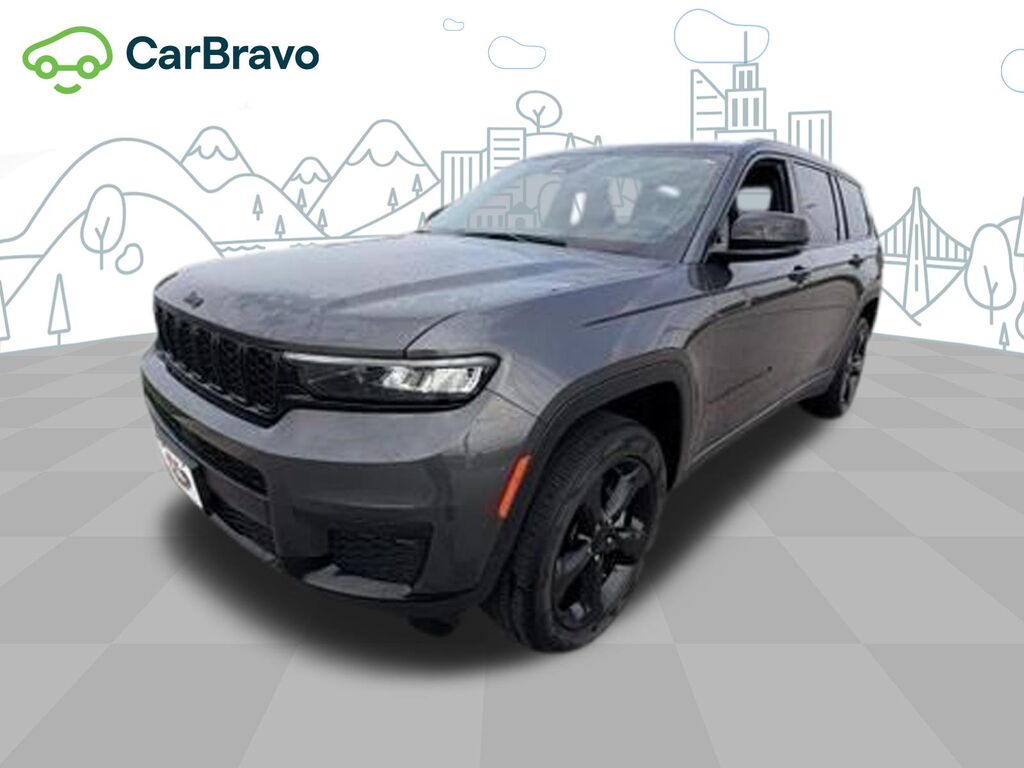 2023 Jeep Grand Cherokee L Altitude 4x4 — photo 1 of 6