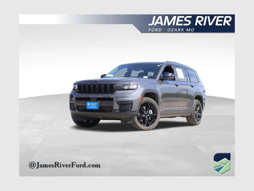 2024 Jeep Grand Cherokee L Laredo — photo 1 of 13