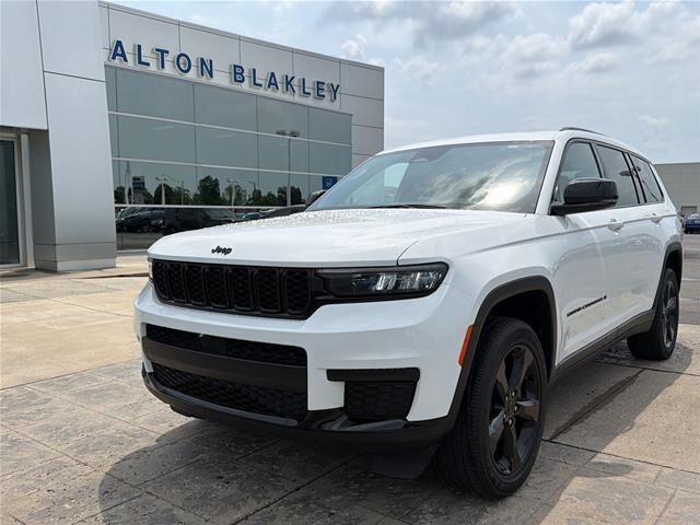 2023 Jeep Grand Cherokee L Laredo