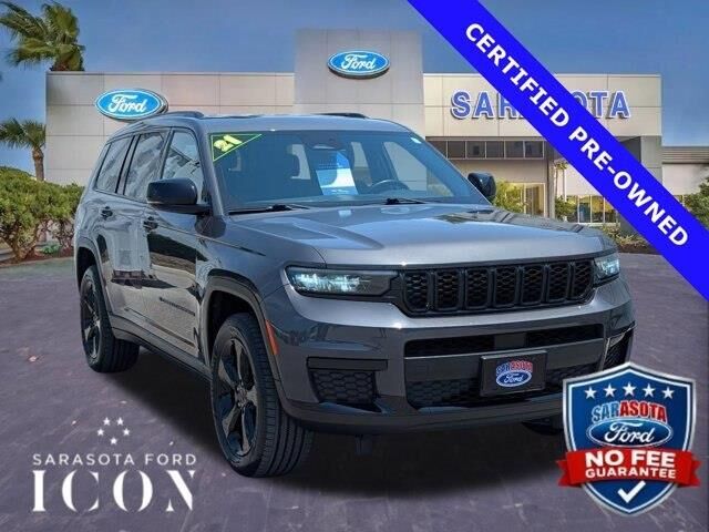 2021 Jeep Grand Cherokee L Laredo — photo 1 of 3