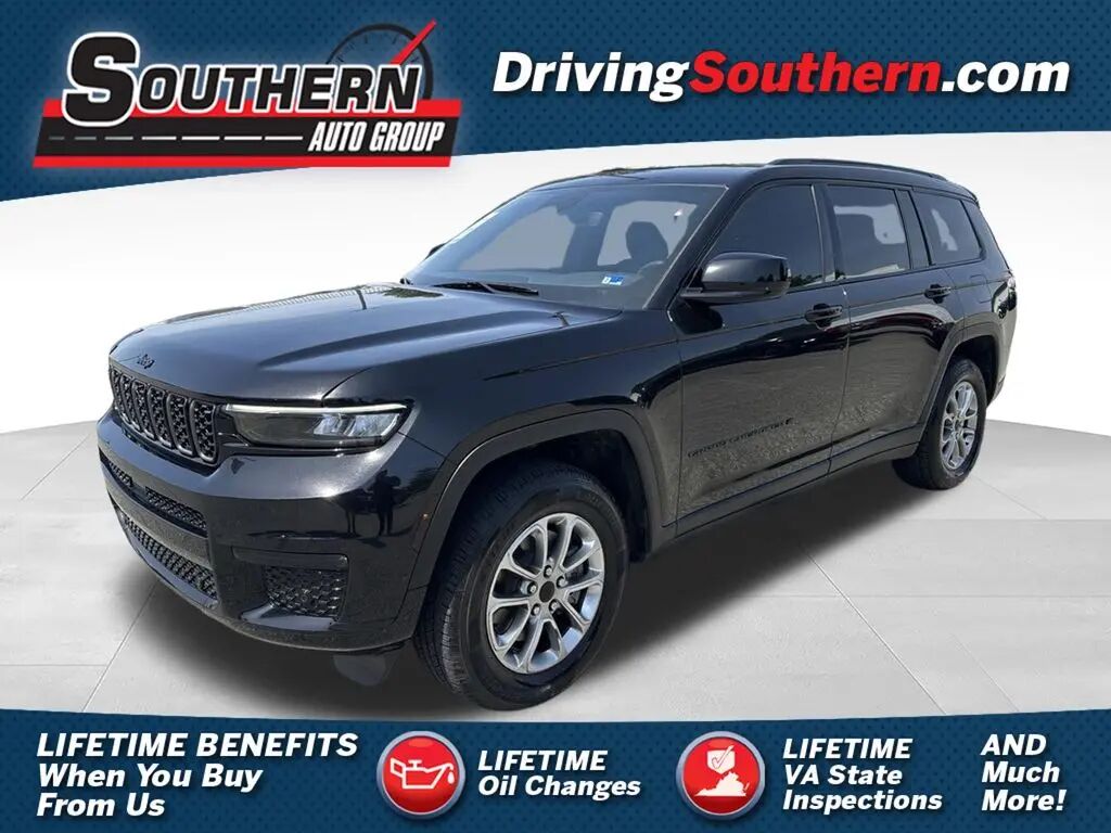 2023 Jeep Grand Cherokee L Laredo — photo 1 of 19