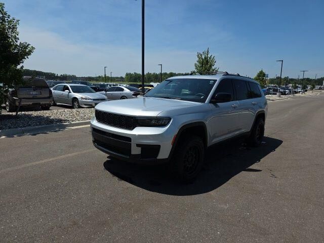 2024 Jeep Grand Cherokee L Laredo
