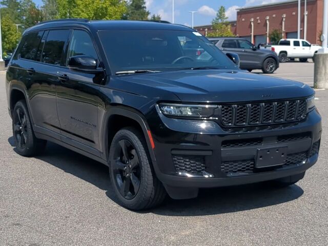2023 Jeep Grand Cherokee L Laredo