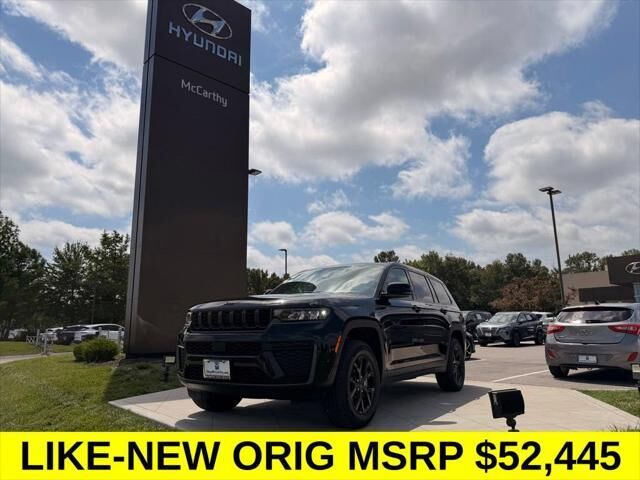 2026 Jeep Grand Cherokee L Laredo Altitude