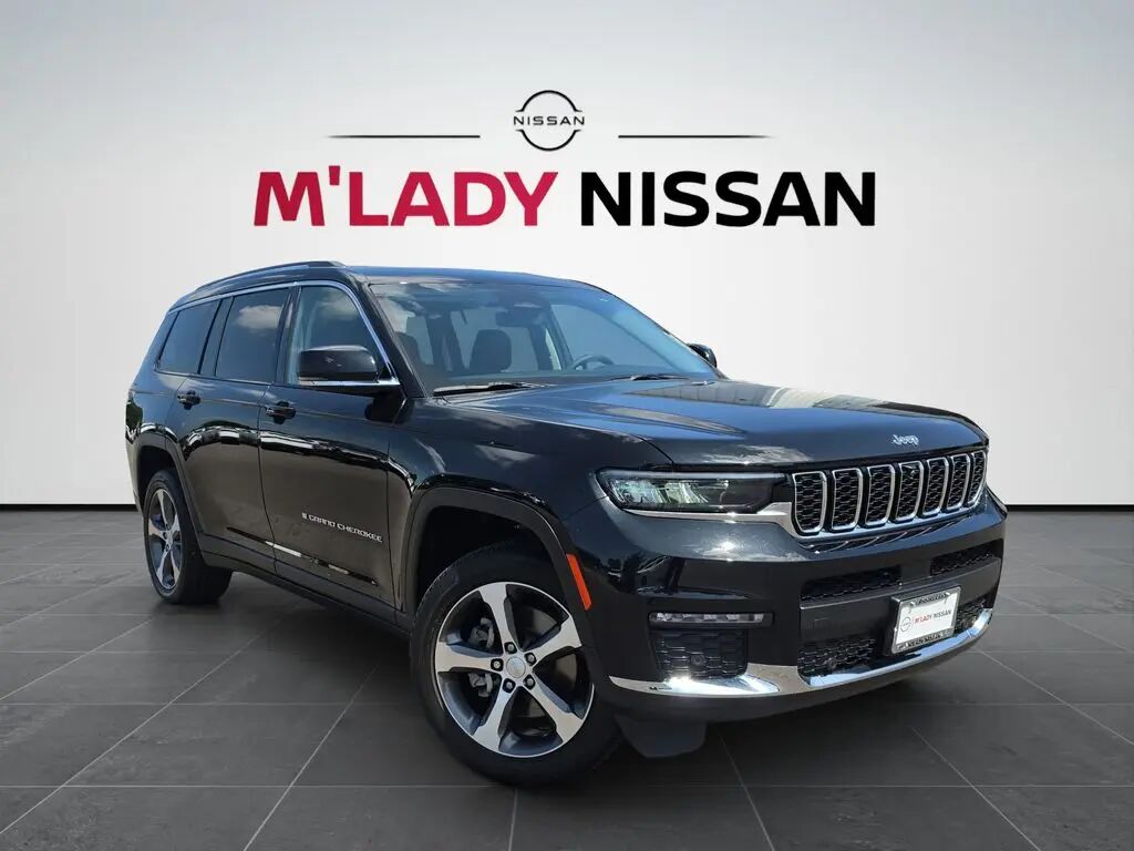 2023 Jeep Grand Cherokee L Limited — photo 1 of 13