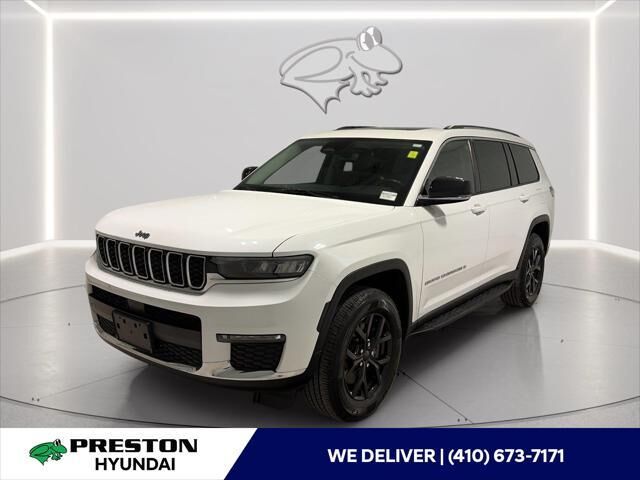 2021 Jeep Grand Cherokee L Limited — photo 1 of 13