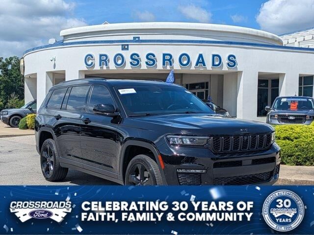 2024 Jeep Grand Cherokee L Limited — photo 1 of 1