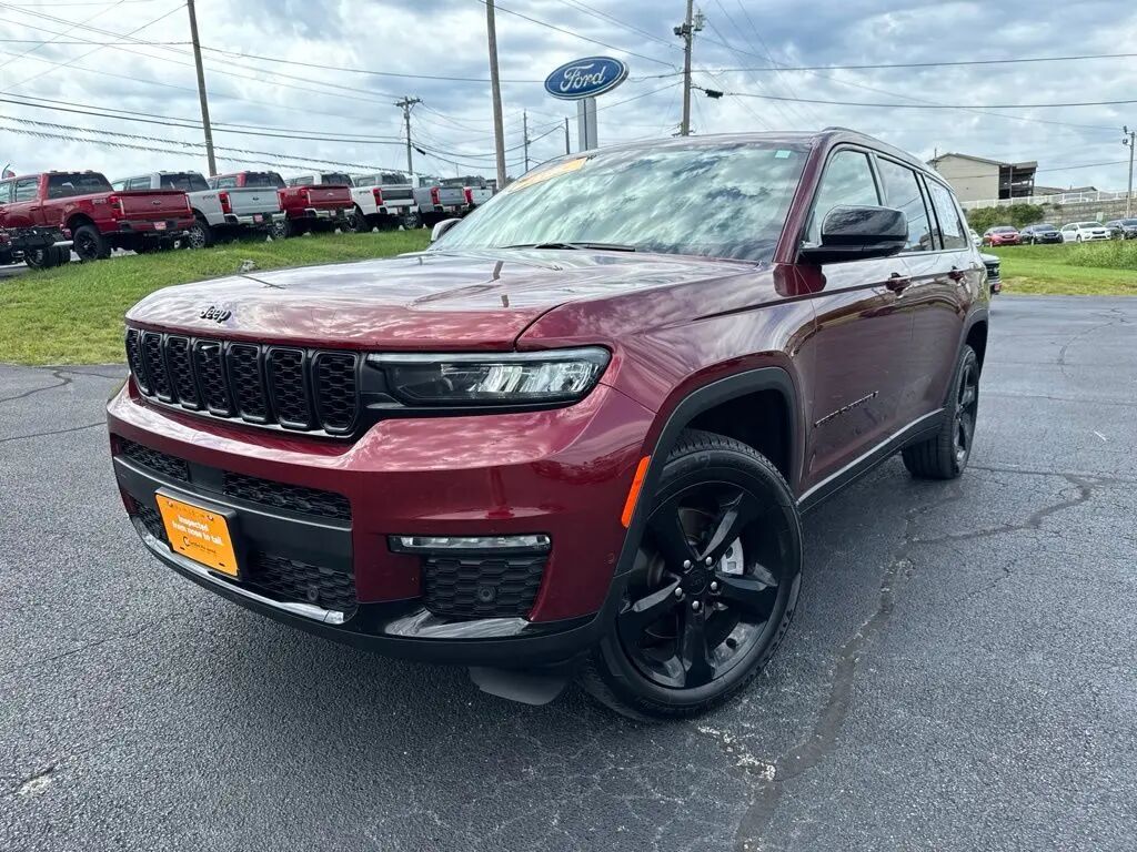 2024 Jeep Grand Cherokee L Limited — photo 1 of 13